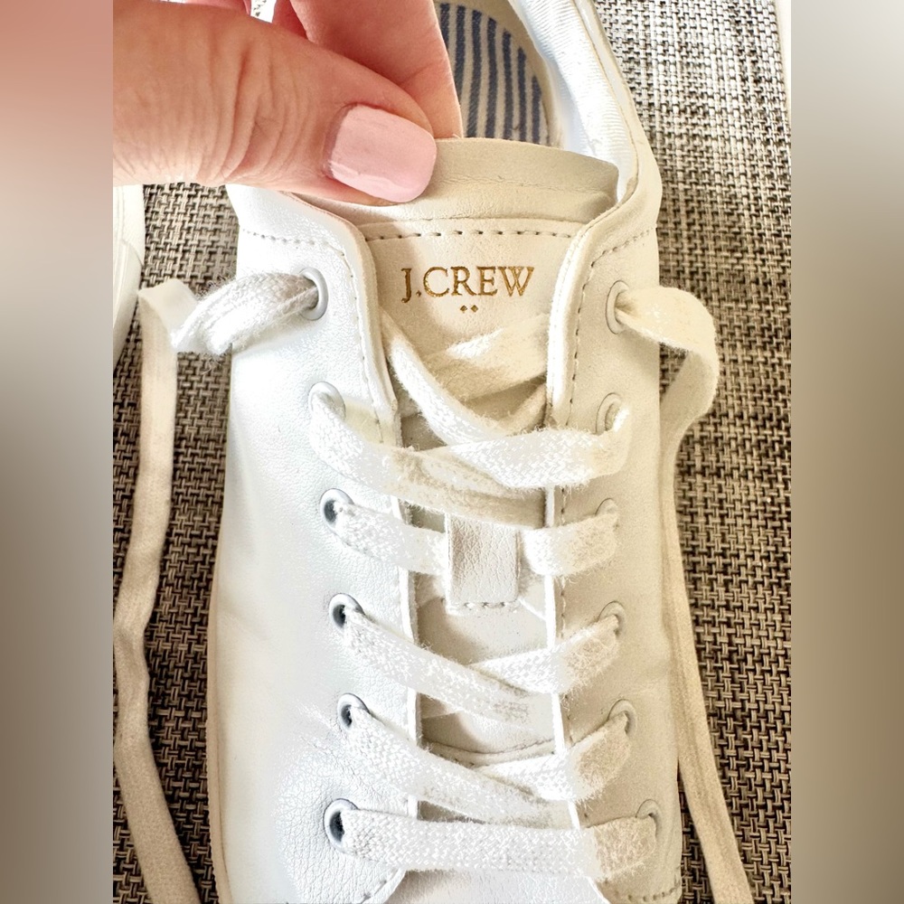 J. Crew Women’s Road Trip Sneakers in classic white, size 9. Style #:BC186 - Picture 12 of 12